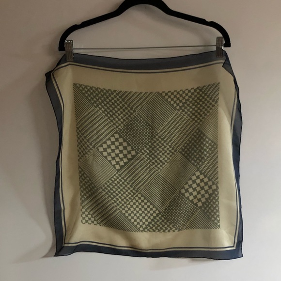 Vintage Versatile Retro Houndstooth Print Scarf - Picture 2 of 4